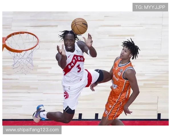 四川男篮签约NBL场均3+2中锋加克