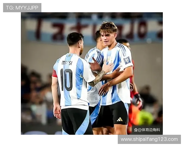 热那亚迎战科莫 关键球员尼科-帕斯首发